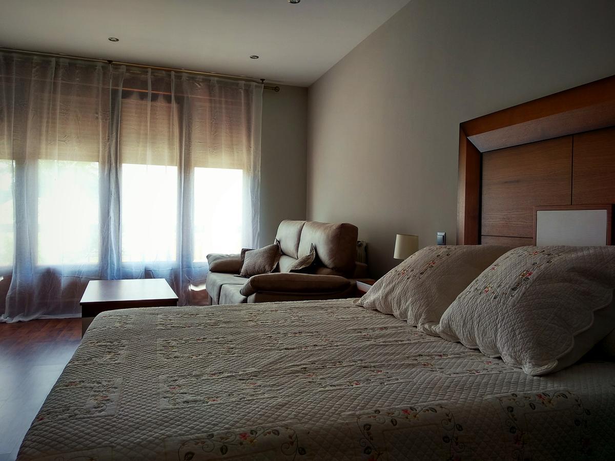 Casa Rural El Cano Nava del Rey Bagian luar foto